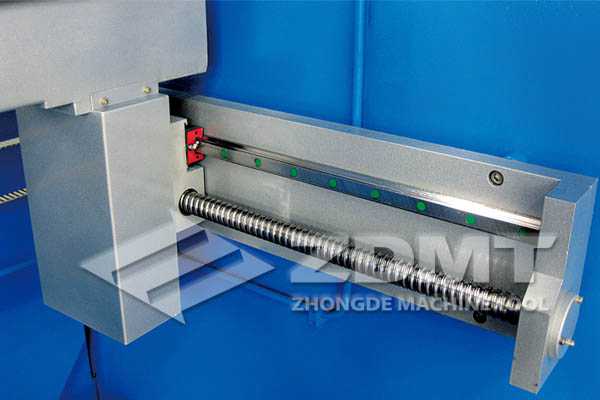 滾珠絲桿和直線導軌.jpg 滾珠絲桿和直線導軌.jpg